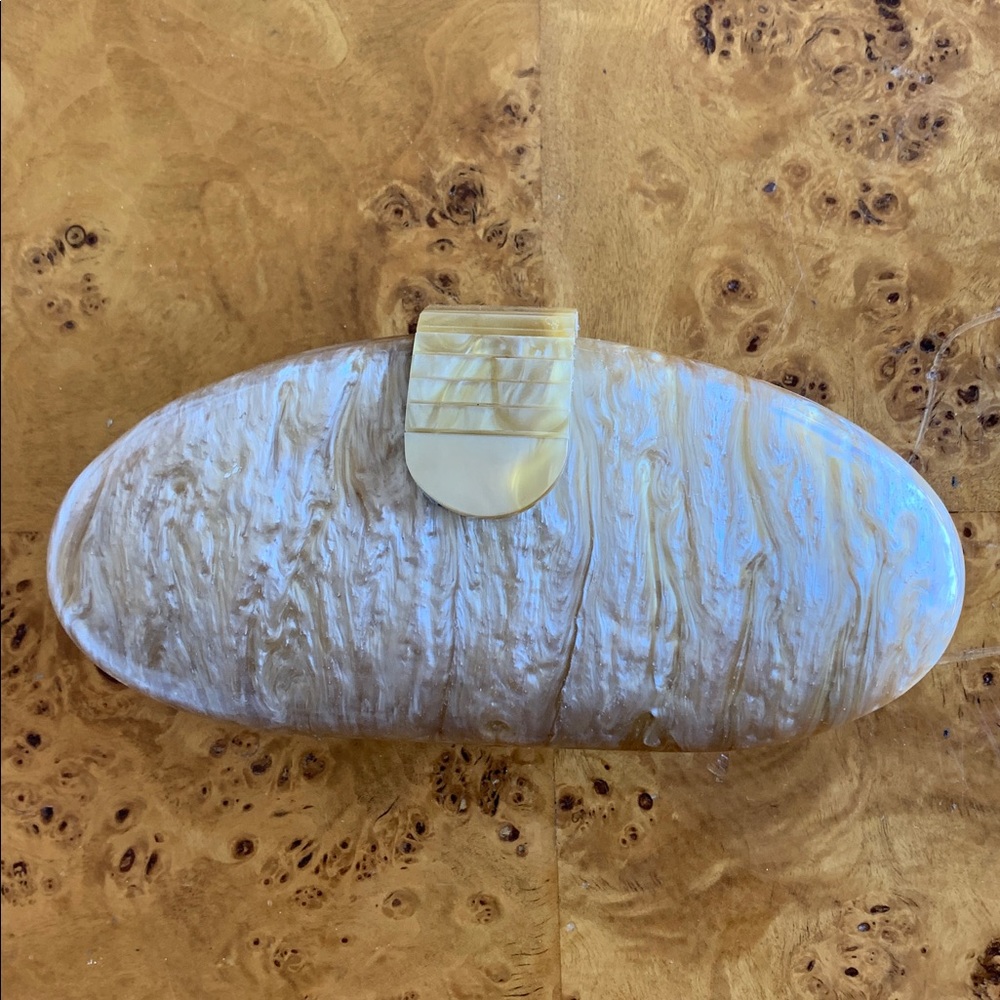 Shell Shape Acrylic Clutch Trendy - image 1